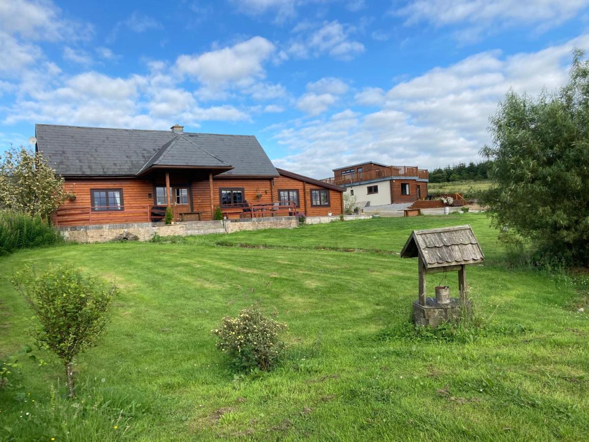 Log House Hideaway Villa Johnswell Bagian luar foto